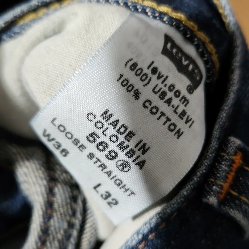 Levis 569 Jeans Mena Size 36 X 32 loose straight